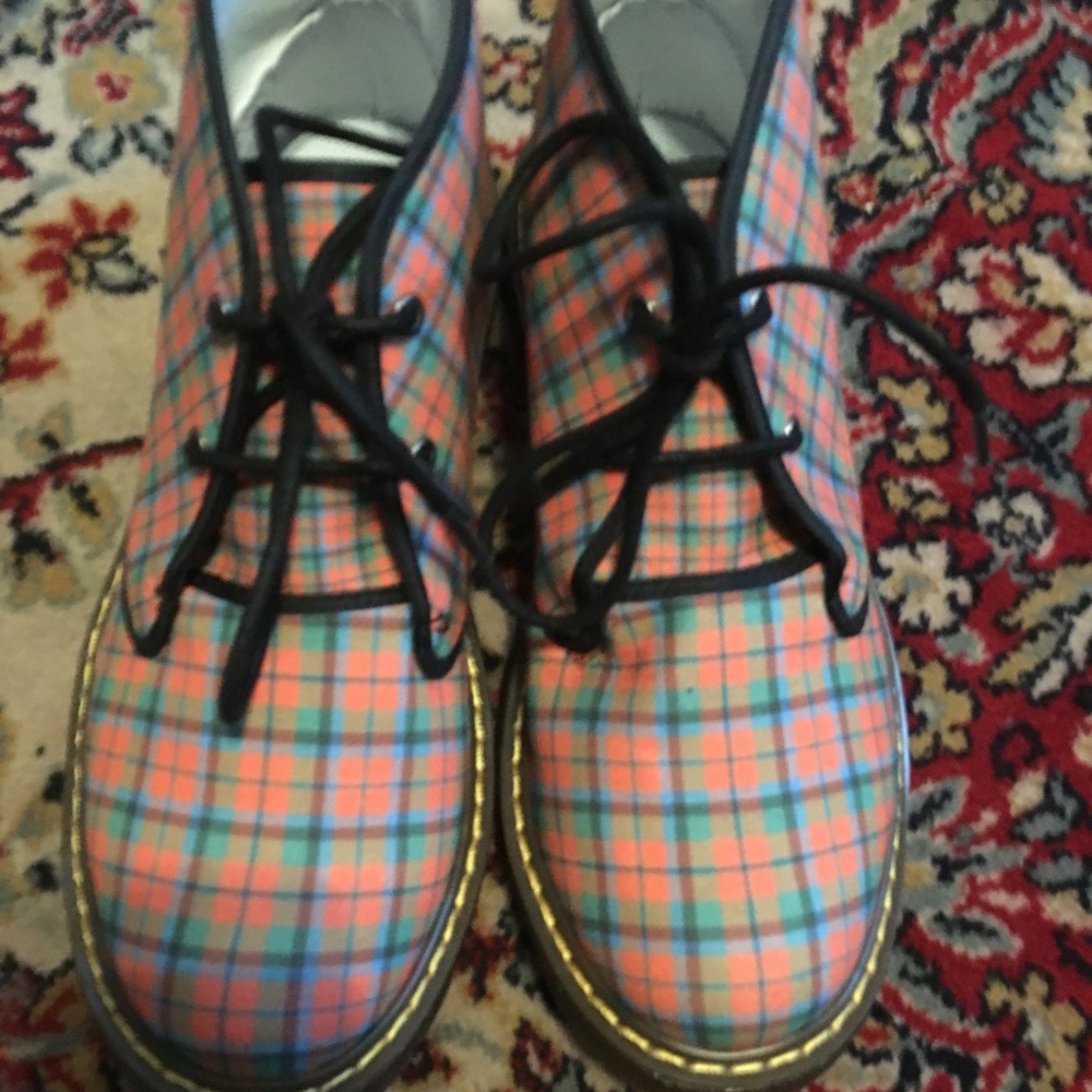 Chukka boots in MacNaughton tartan